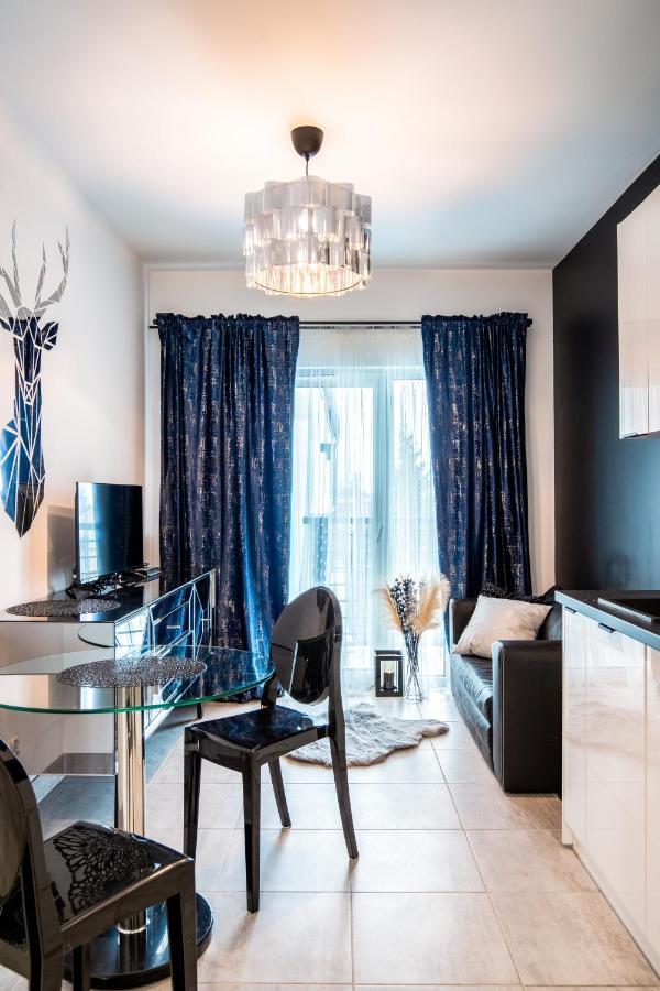 Nowoczesny Apartament Glamour Lodz Z Prysznicem Posrodku - Dostep Na Kod, Parking Exterior foto